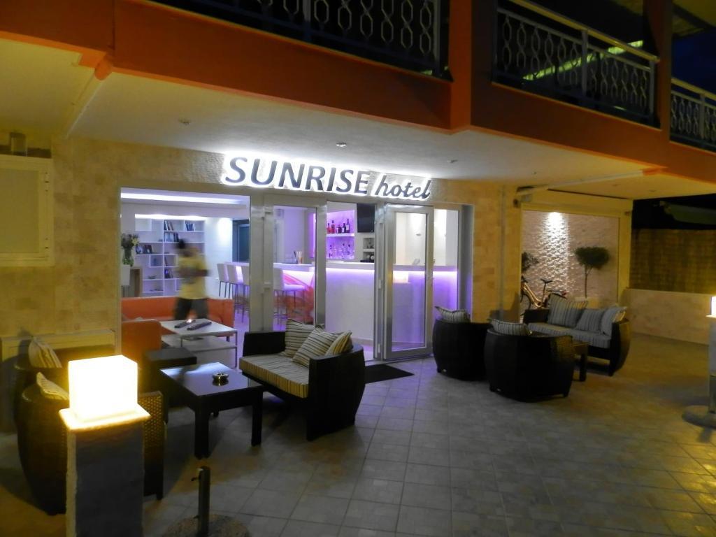Sunrise Hotel 萨尔蒂 外观 照片